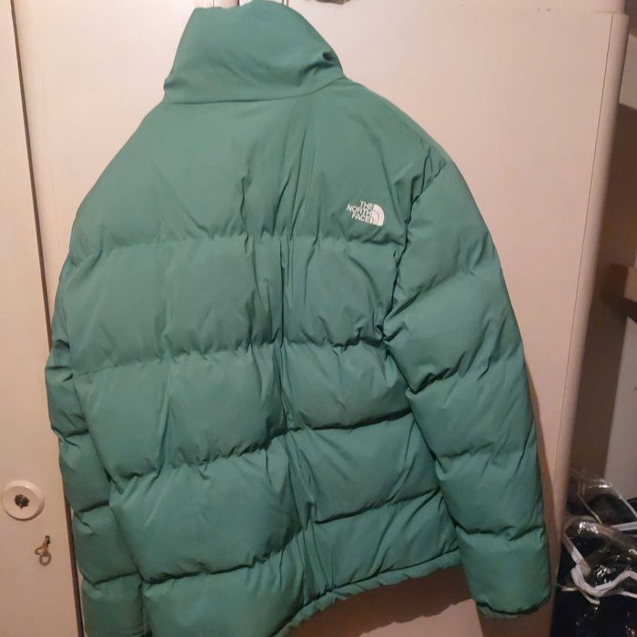 Продавам  зимно яке с две лица THE NORTH FASE