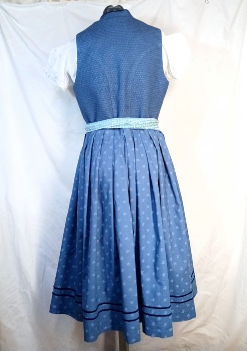 Dirndl Nr.42-44  Sarfan Rochie bavaeza tiroleza Oktoberfest