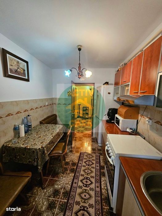 De Vânzare – Apartament Cu 3 Camere În Zona Bcr