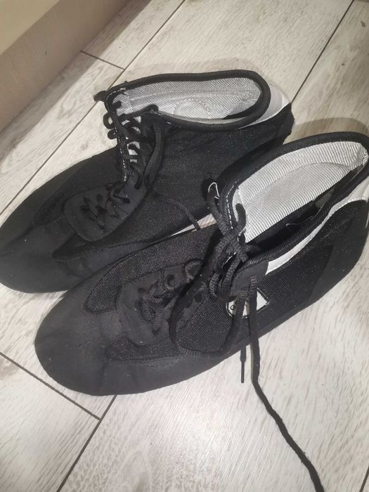 Продам Форму а кимоно, шлема, перчатки рукапашка адидас