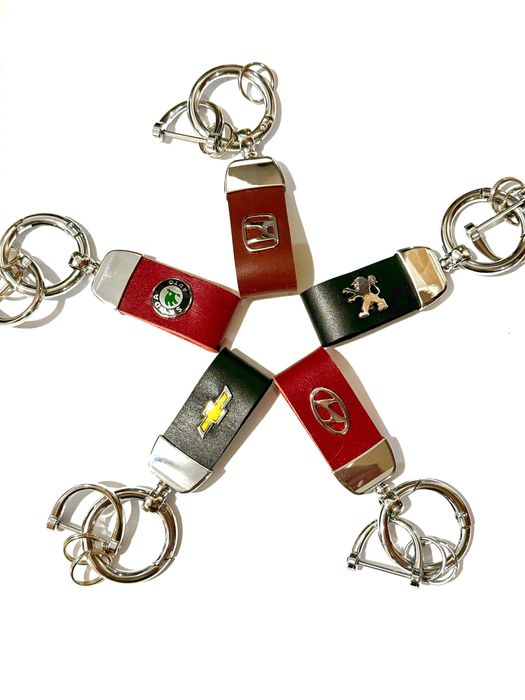 Brelocuri auto din piele naturala