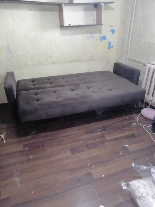 Canapea extensibilă cu ladă