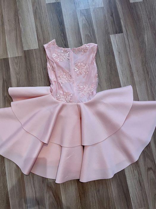 Кокетна рокля