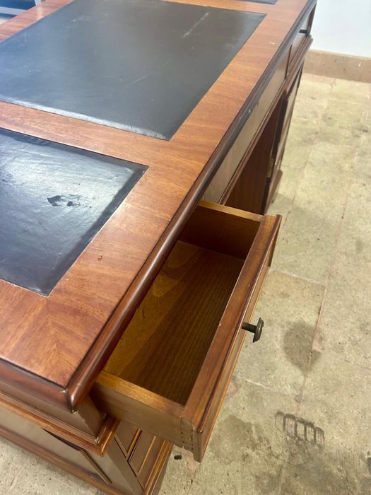 Birou Lemn Masiv cu Piele