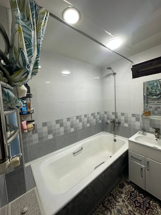 Kvartirga qizlar olmiz