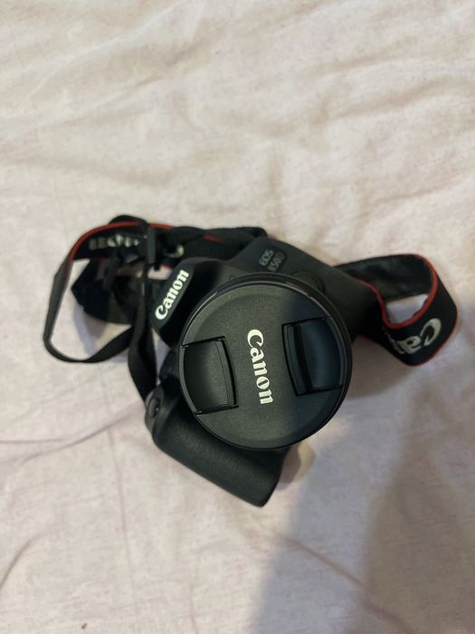 Canon 850D в отличном состояний