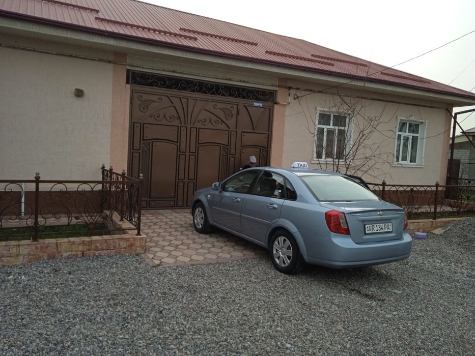 Продается дом в янгибазаре