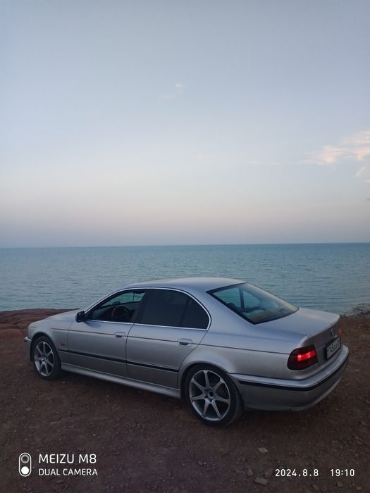 Продам BMW 528i 1997