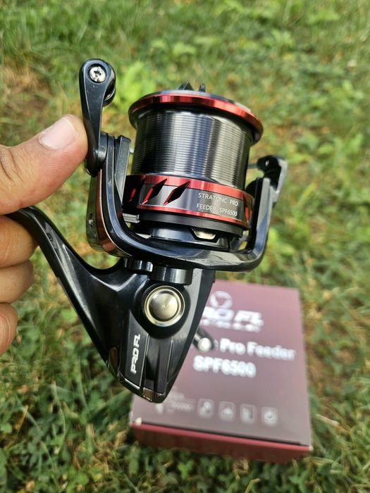 Feeder PRO FL Strategist X Ultra Pro Distance Competition 3.60 180g + Mulineta PRO FL Stratonic Pro Feeder SPF6500 NEW 2026