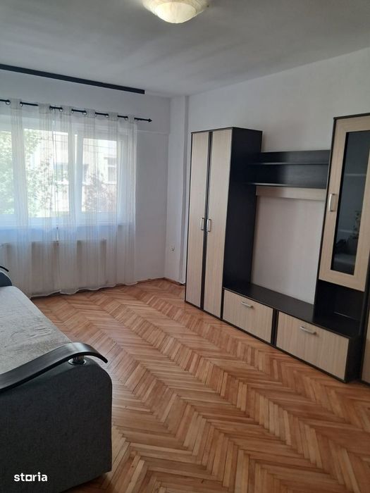 Apartament 3 camere etaj 1, strada Siretului — fotografia 1