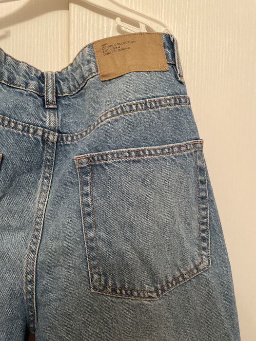 Blugi in stare excelenta