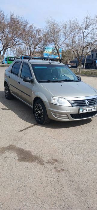 Продам рено логан 2010г