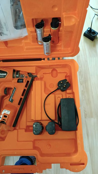 Paslode IM65A F16 Такер за игли