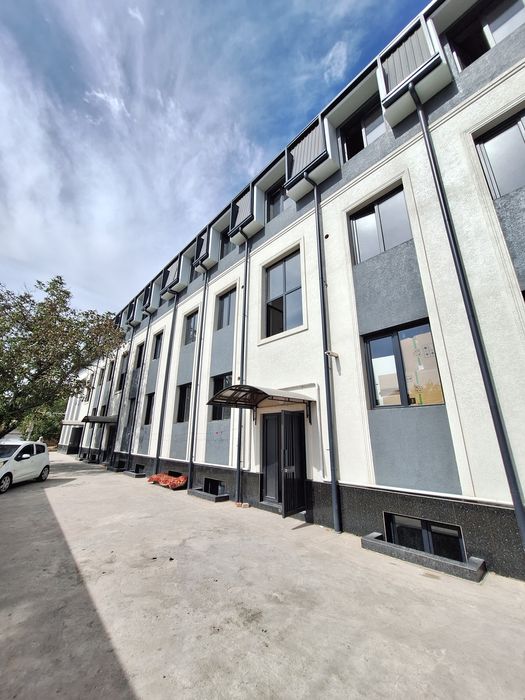 Продаётся 4-х комн. квартира СВОЯ