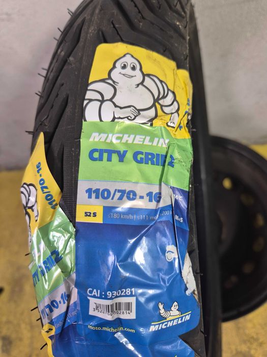 1 Anvelopa MOTO Scuter - 110/70/16 - Michelin City Grip 2 - NOUA - DOT 2023 !