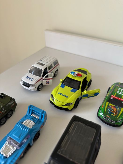 Машинки для мальчиков