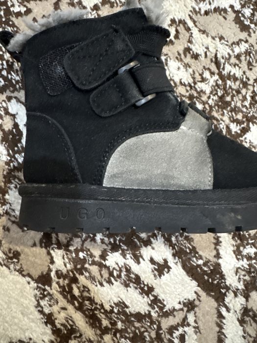 Продам детскую зимнюю обувь