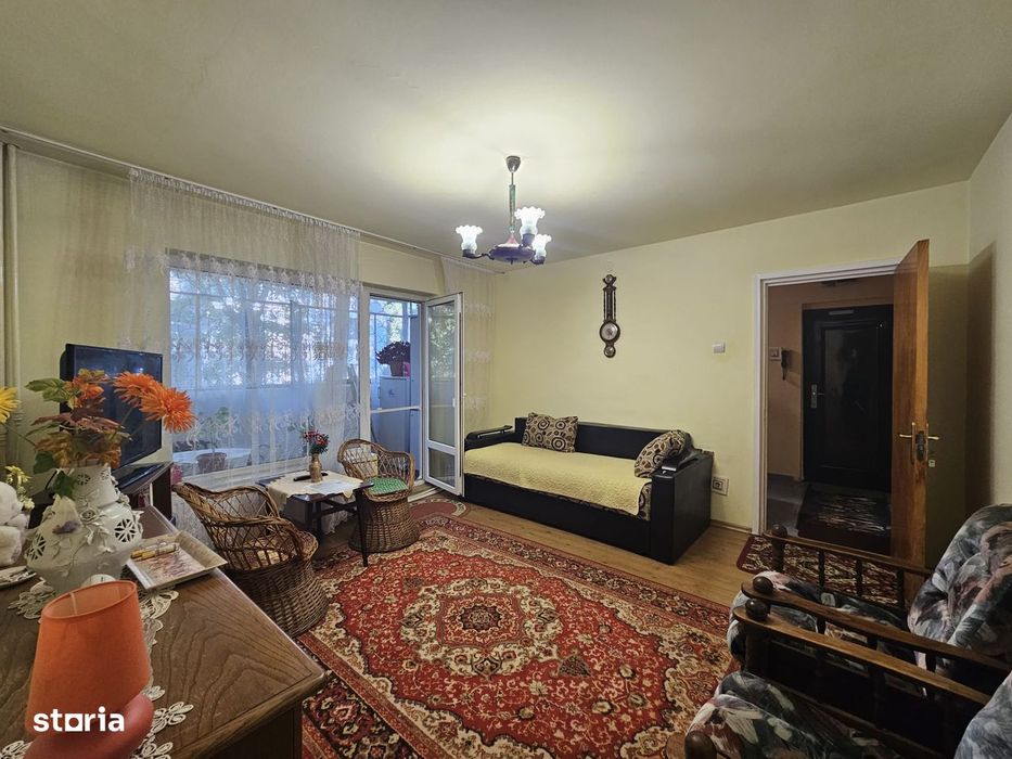 Apartament 3 camere , zona Miorita