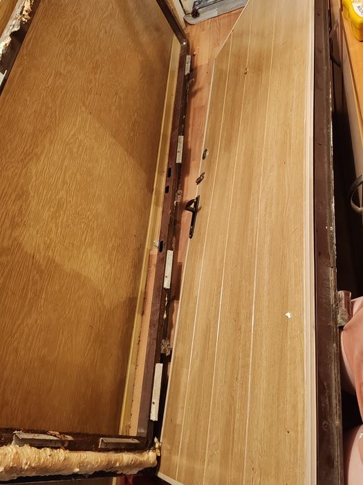 Дверь входная ,металлическая,б/у