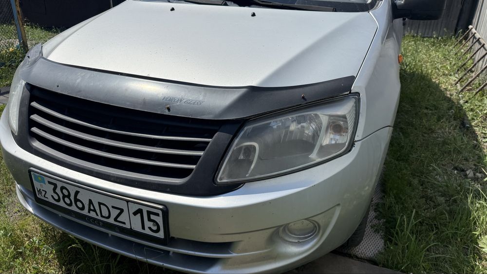 Автомобиль lada granta