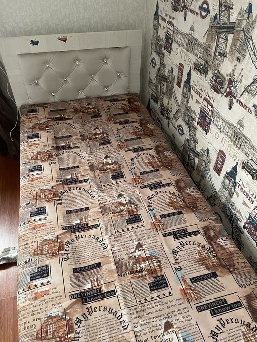 Спальная кровать