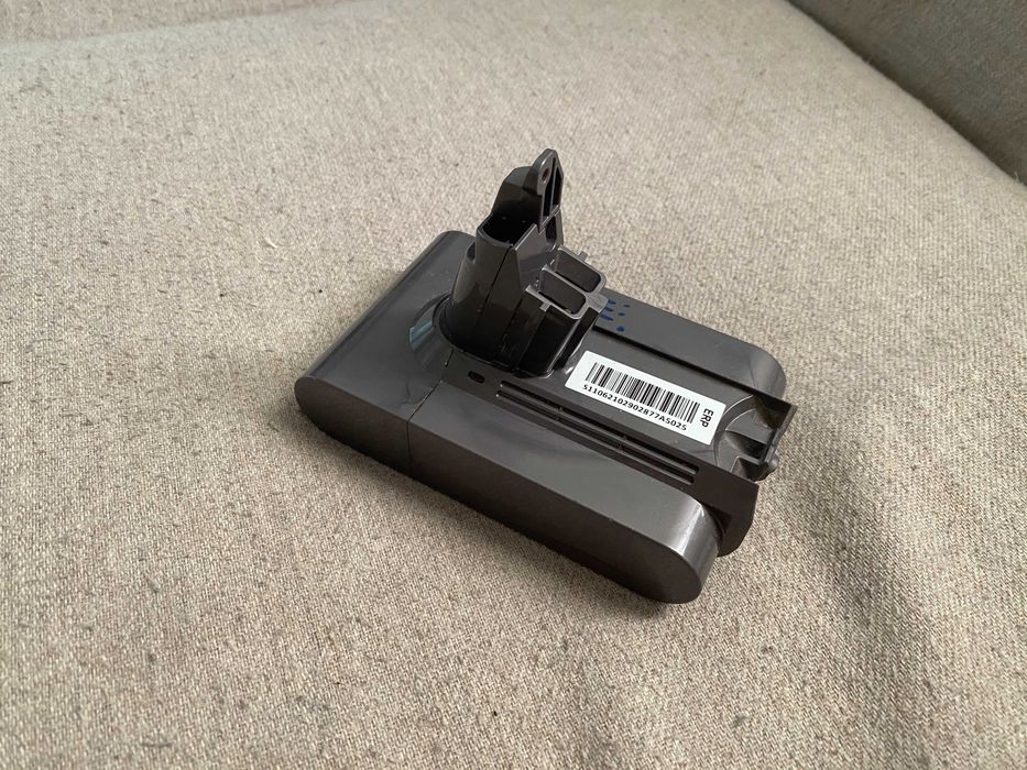 Baterie acumulator Dyson V6 2100 mAh 21.6 V - nu incarca