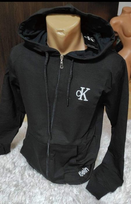 Bluze Bărbați diferite modele și mărimi