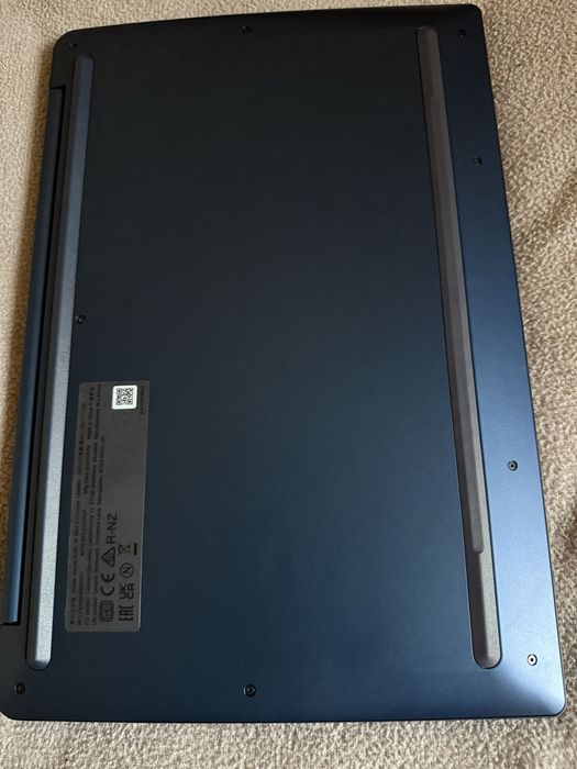 Lenovo chromebook 14 с подарък таблет 10