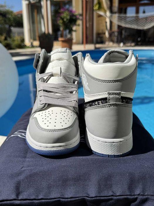 Jordan 1 Retro x Dior Кецове 39 EUR + Кутия + Стелки + Връзки