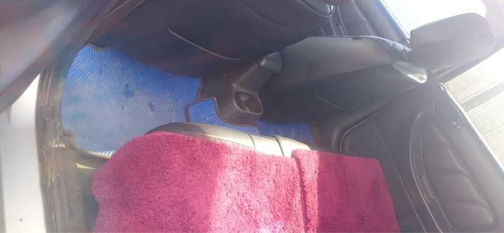 Машина stratus dodge