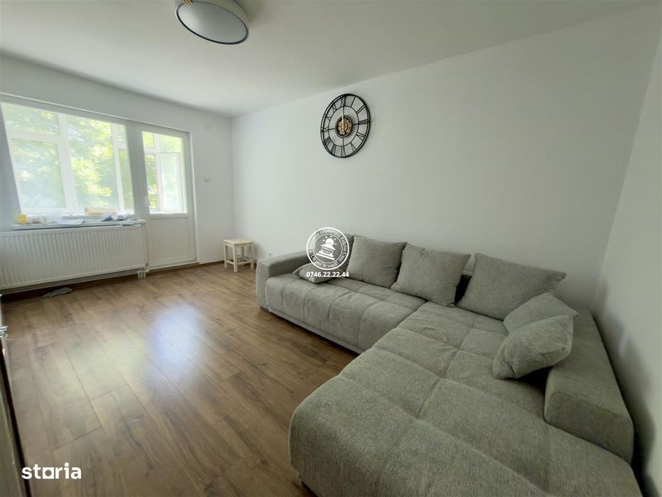 Apartament 3 camere Dispecer etaj intermediar