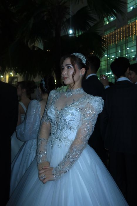 Свадебное платье с длинными рукавами