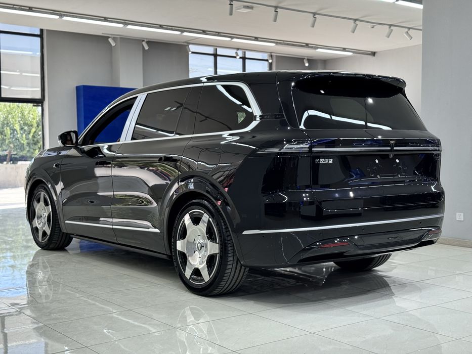 Deepal S09 Ultra+ AWD 2025 Nalichi