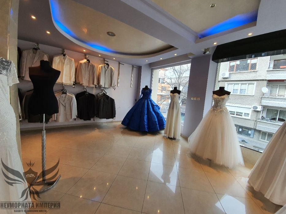 Дава се под наем Магазин в Асеновград - 266 кв.м за 514 € - Снимка #13