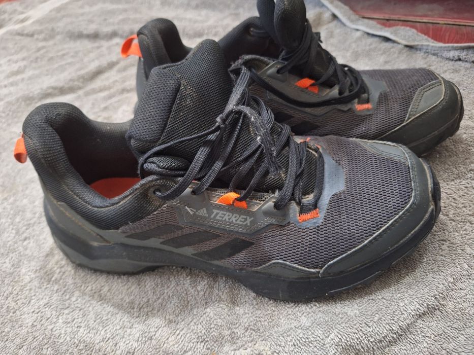 pantofi adidas terrex 42