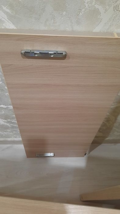 Продам односпальную кровать с матрацем