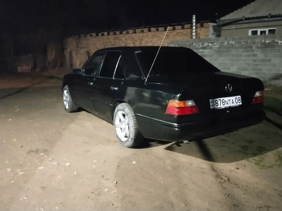 Мерседес Бенц 124