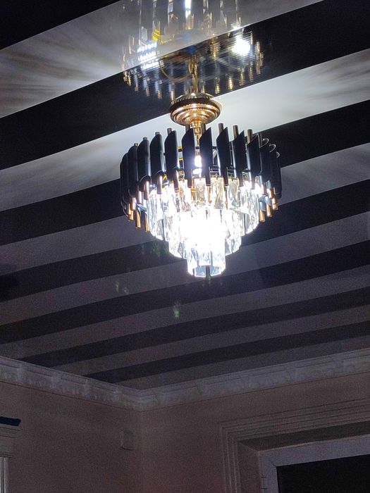 Люстра янги 500000 Минг сум