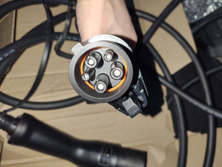 Продам кабель для электромобилей, type 2 - type 1