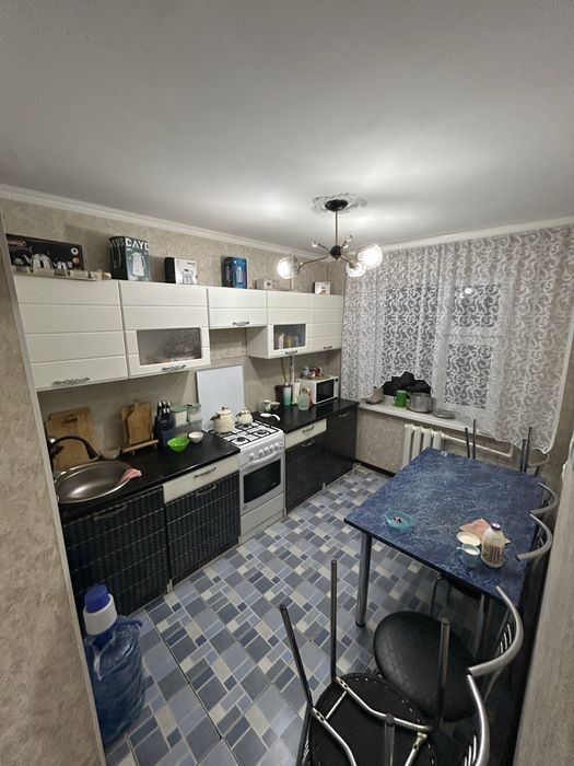 Продам 4-ком квартиру