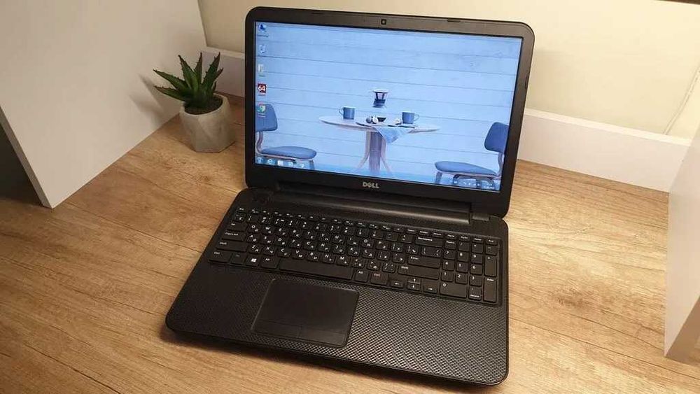ноутбук Dell 15! на i5 процессоре