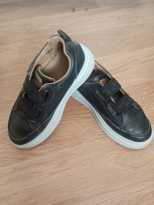 Продам обувь на мальчика