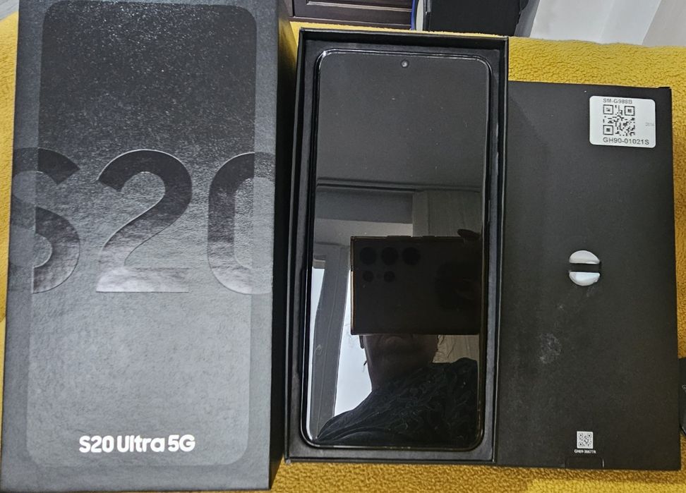 Samsung Galaxy S20 Ultra 5G – 128GB / 12GB RAM