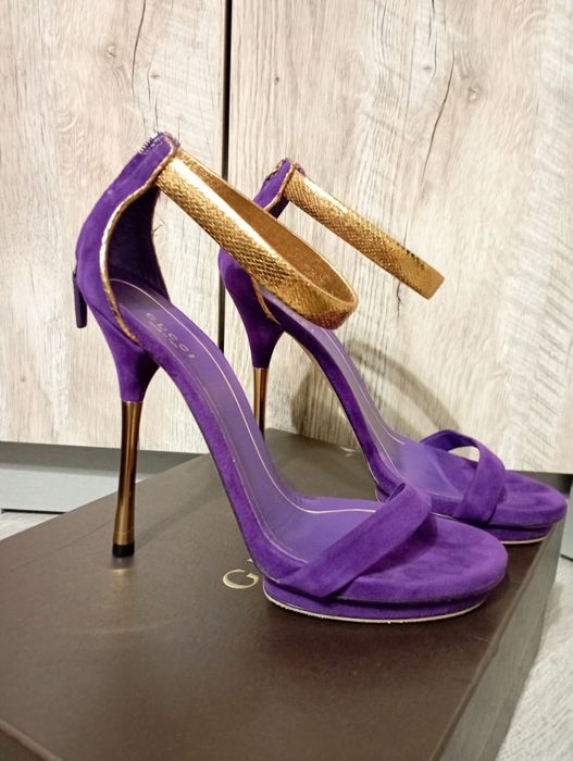 Продам Босоножки Gucci