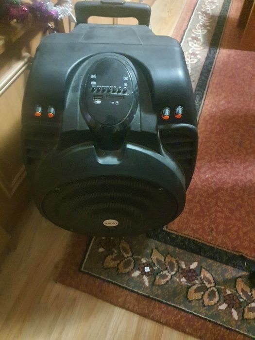 Vând schimb cu diverse