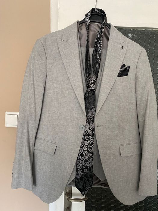 Мъжки официален  костюм