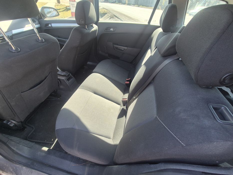 Opel ASTRA H  1.7 CDTI / 2010 /