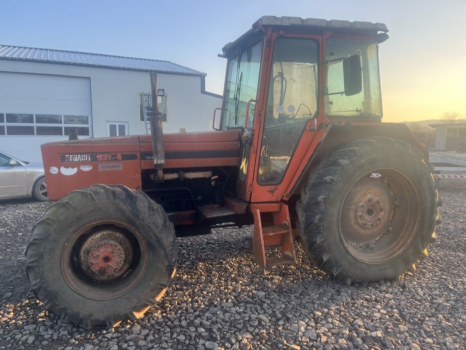 Piese tractor Renault 921-4