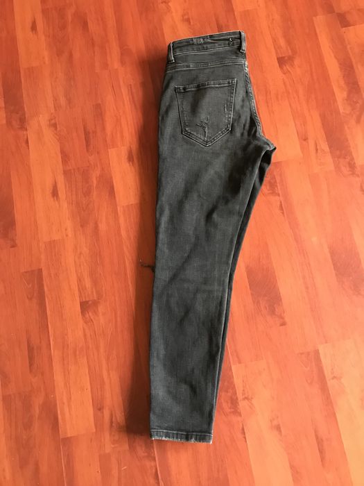 Blugi Zara barbati marimea 40