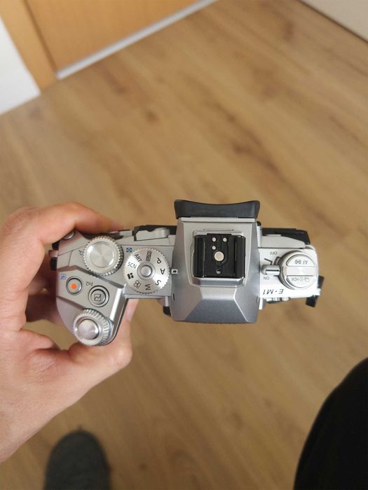 Дигитален фотоапарат Olympus OM-D E-M1